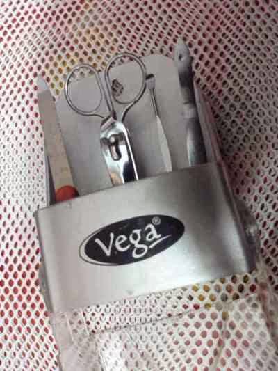 Vega Manicure Set Review