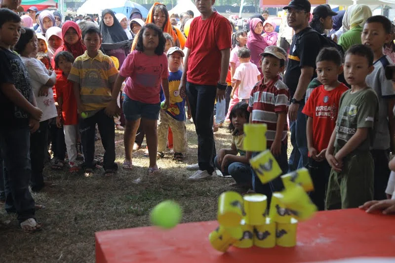 Sewa Mainan Anak, remaja, dewasa, Bouncer, Inflatable, Rodeo, Family - Lempar Dalam Berbagai Permainan Sederhana Dan Atau Tradisional