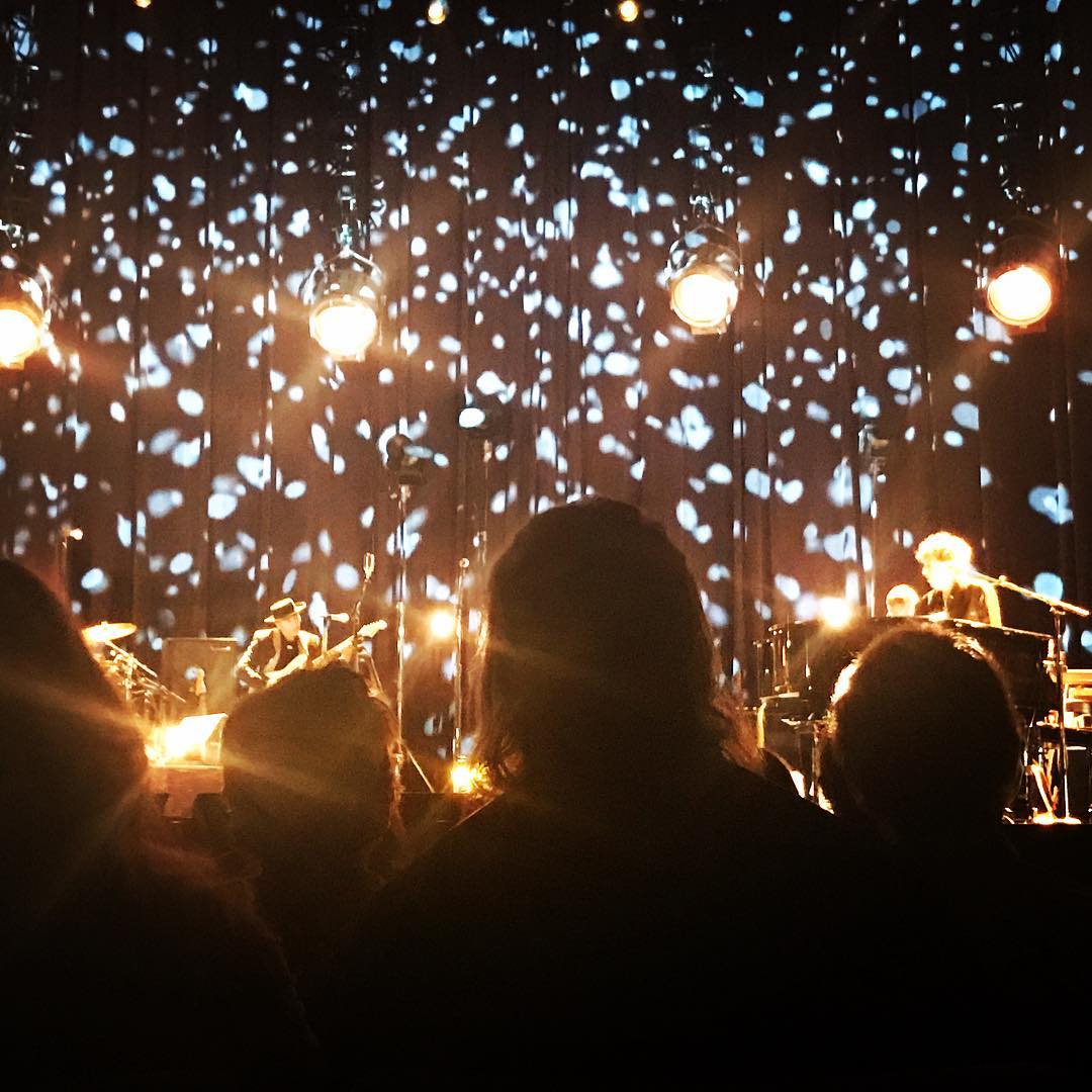 https://www.instagram.com/p/BaY2135gWgF/