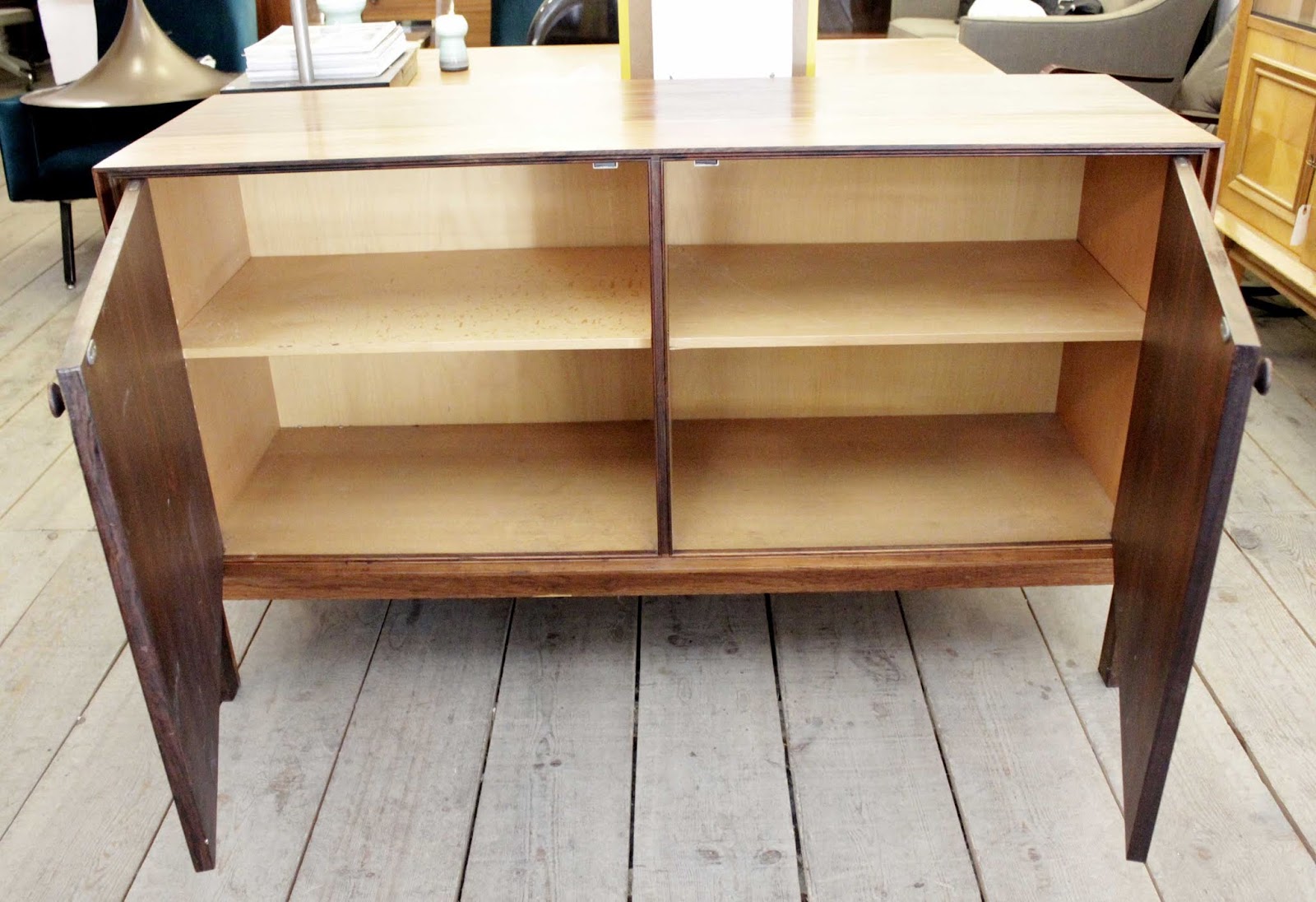 VINTAGE 4P. Tu tienda de muebles vintage en Madrid.