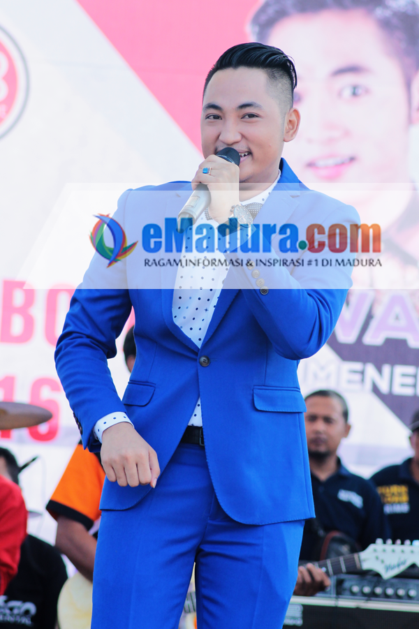 Gambar Irwan DA2 Konser di Pamekasan Foto Irwan DA2 Konser di Pamekasan