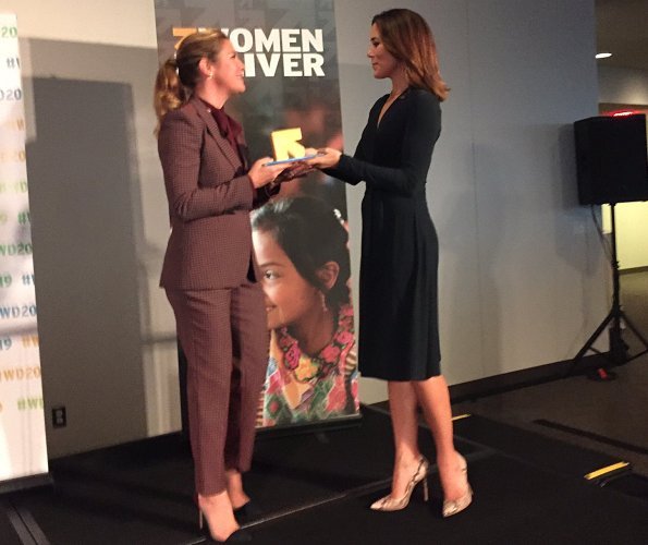 Crown Princess Mary wore Issa navy royal blue silk jersey dress and Gianvito Rossi Python pumps. dark Blue suit