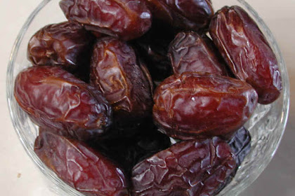 Manfaat dan Khasiat Buah Kurma
