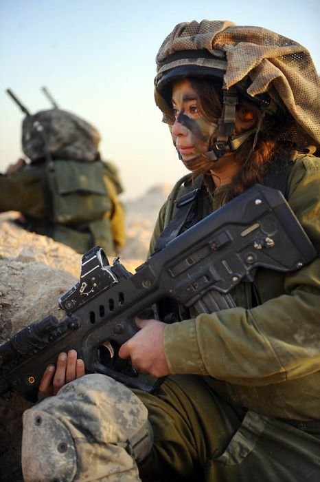 Female Soldiers Of The Israel Defense Forces Israeli Army