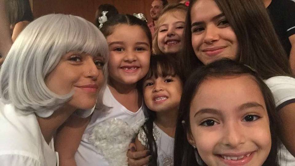 Priscila Sol dará vida a Tia Perucas na versão brasileira de Priscila Sol dará vida a Tia Perucas na versão brasileira de