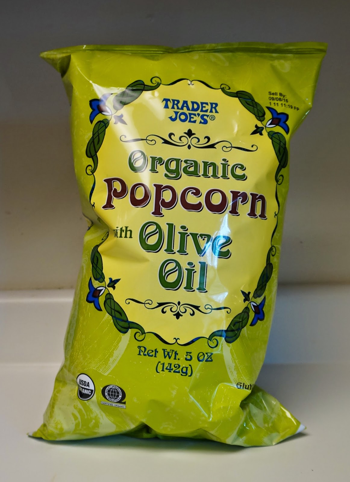 Exploring Trader Joe's: Trader Joe's Organic Popcorn With Olive Oil
