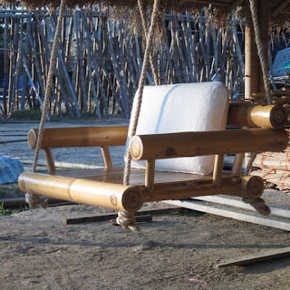 ayunan kursi bambu