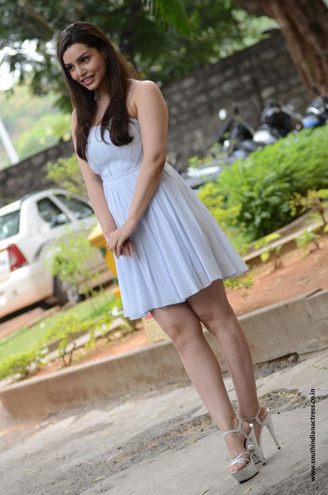 Kyra Dutt at Ego Press Meet