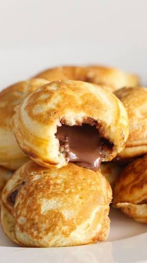 Nutella Stuffed Mini Pancakes