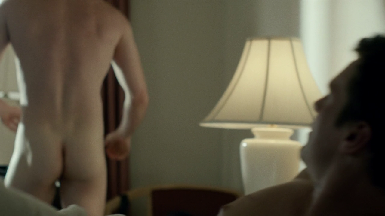Russell Tovey naked bum in Looking S02E02! https://www.sendspace.com/file/3...