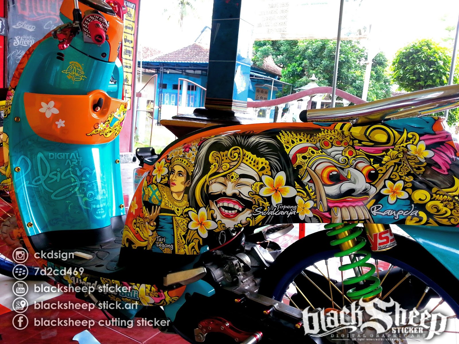 Honda Scoopy Balinese Dance cutting sticker BlackSheep
