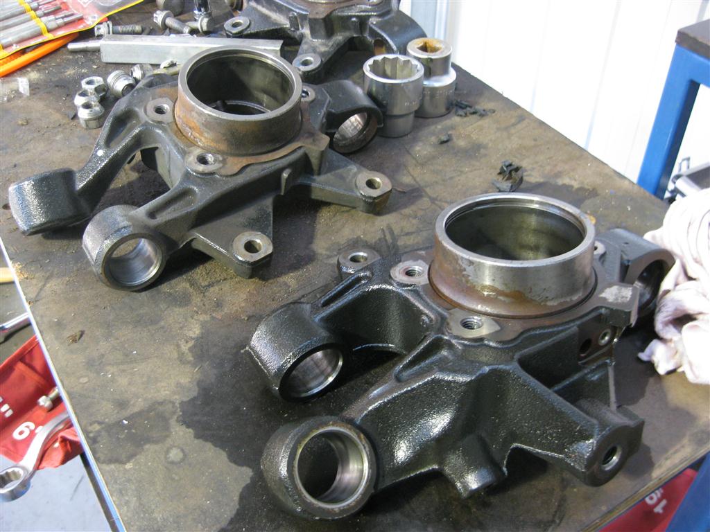 classic engine v: Rear Knuckle Assemblies