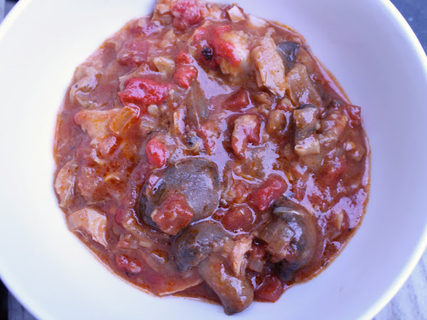 It takes a village (Slow Cooker Healthy Chicken Cacciatore)