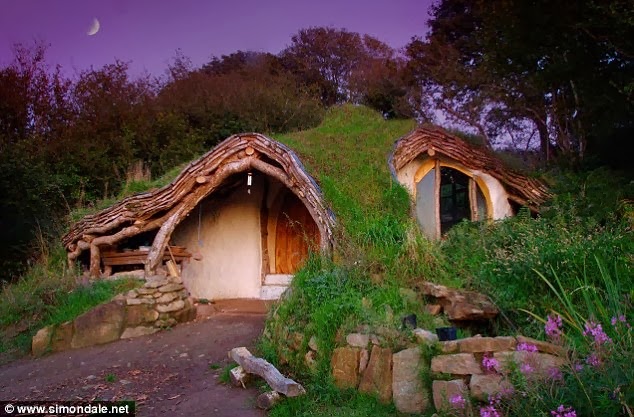 Man Builds Fairy Tale Home for His Family – Total Cost £3,000 - Hobbit Home