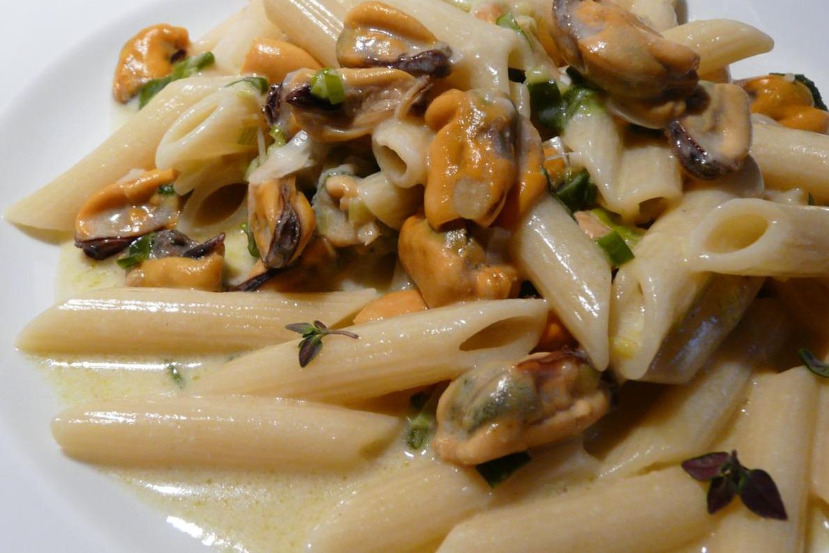 Kulinarische Welten zu Fisch- und Meeresfrucht: Miesmuscheln an Pasta ...