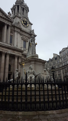 (Almost) Wordless Wednesday - London in the rain (Almost) Wordless Wednesday - London in the rain