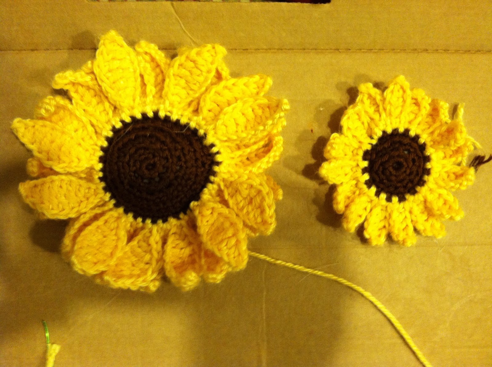 everything-amber-skye-small-crochet-sunflower-pattern-included
