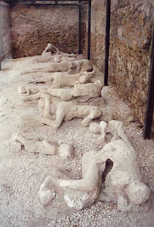 Jasad Korban Gempa Bumi di Kota Pompeii