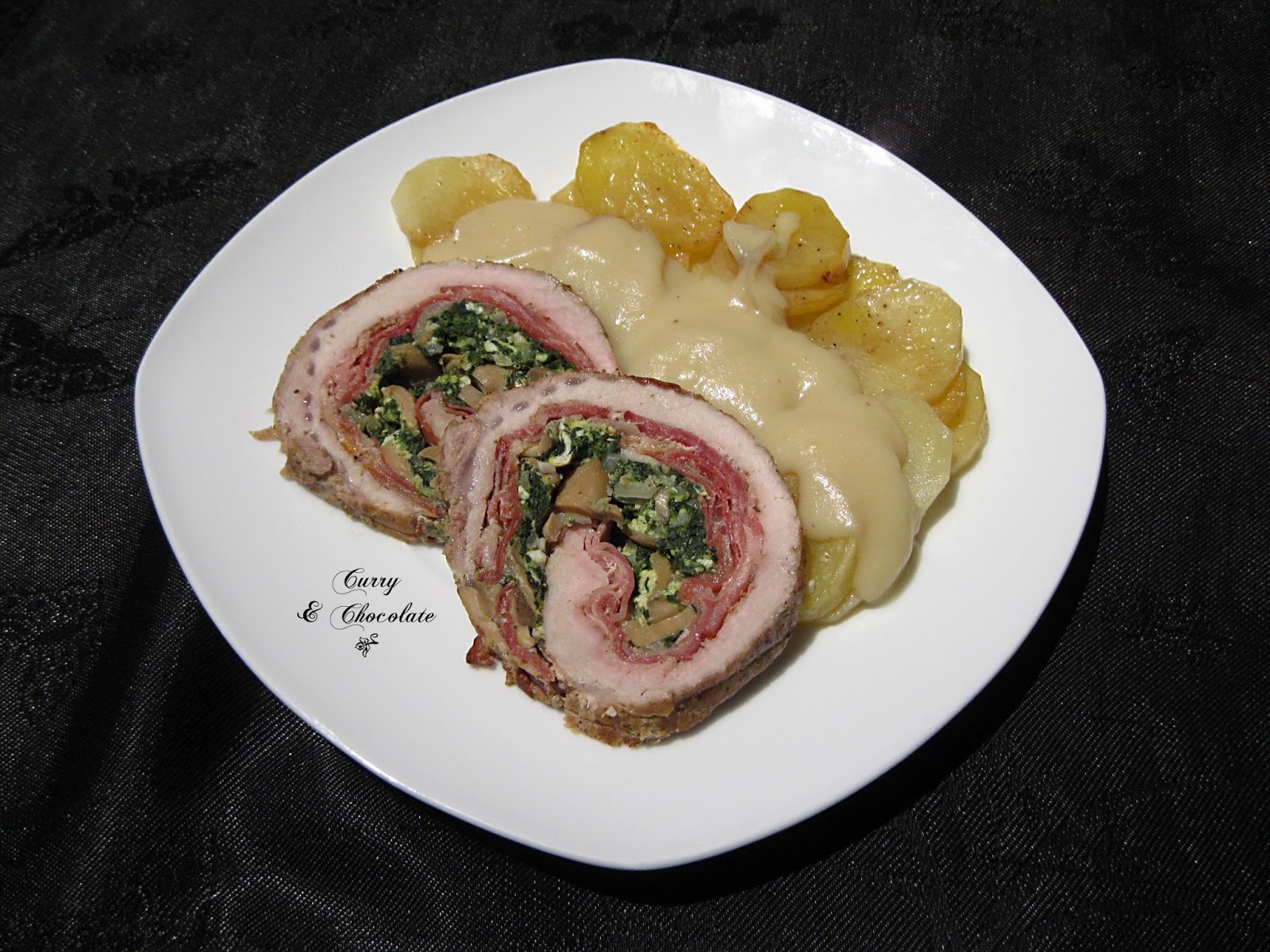 Lomo de cerdo asado y relleno para Navidad, versión con espinacas
