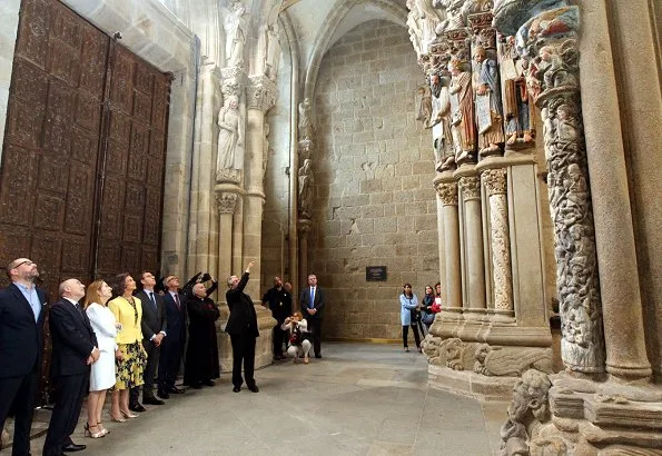 Queen Sofia of Spain inaugurated the conservation and restoration project of the arcade of Santiago's Cathedral in Santiago de Compostela