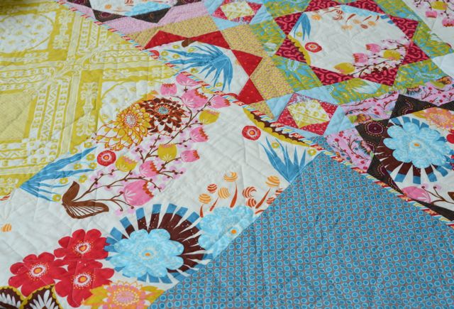 Hyacinth Quilt Designs: Strawberry Fields Finish!