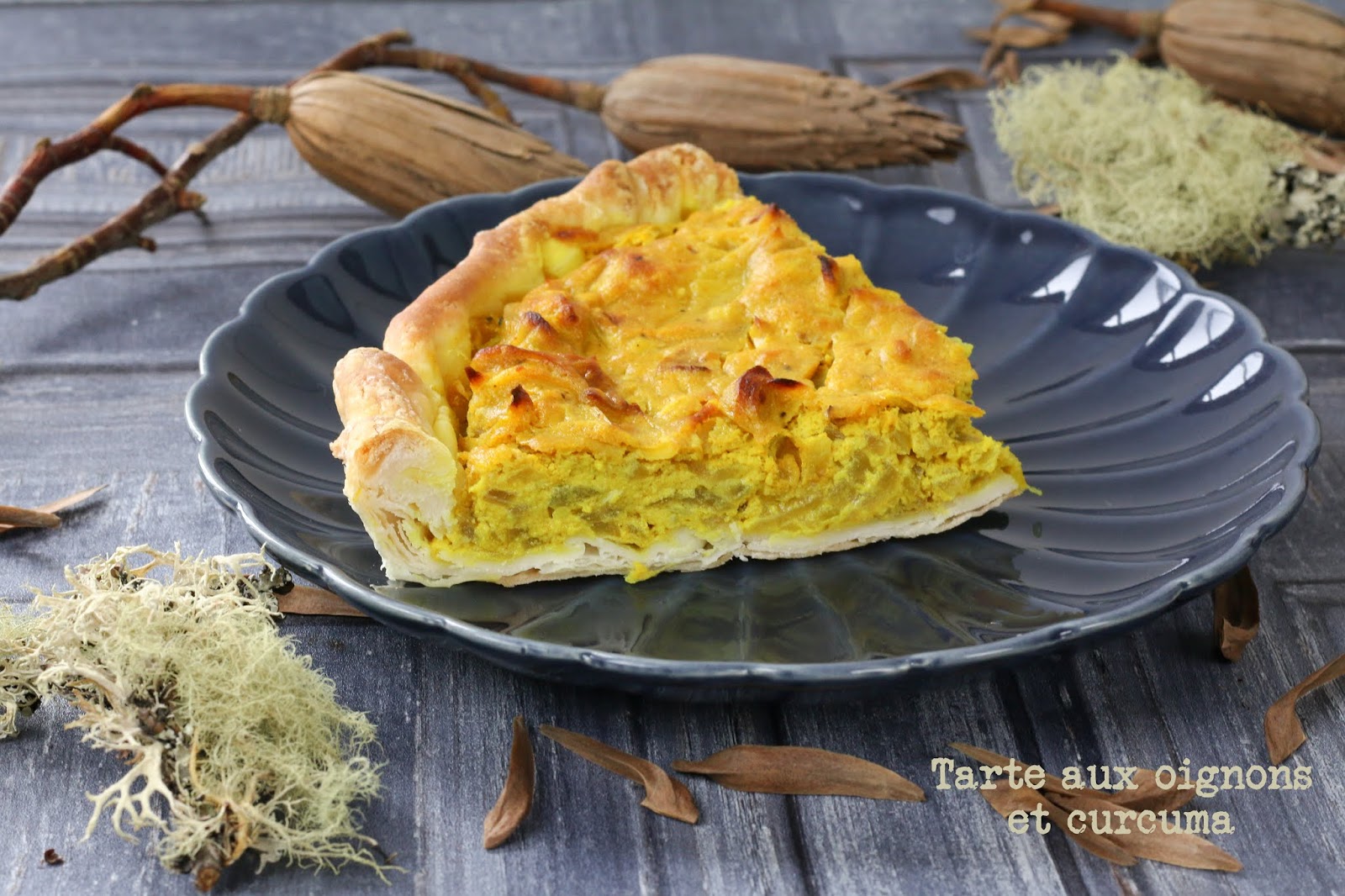 Dans La Cuisine De Gin Quiche Vegetalienne Aux Oignons Et Au Curcuma