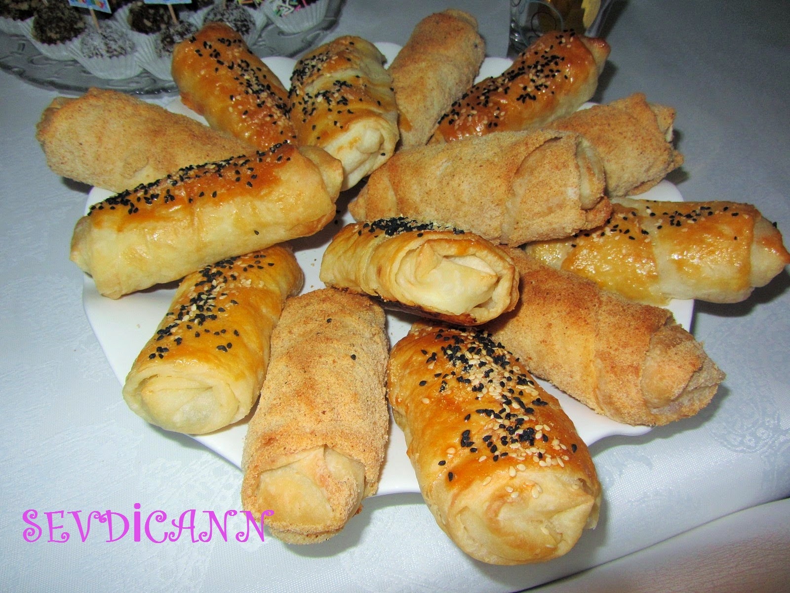 Galeta Unlu Börek Tarifi Sevdicann