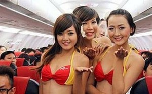 Pramugari Vietnam Pakai Bikini