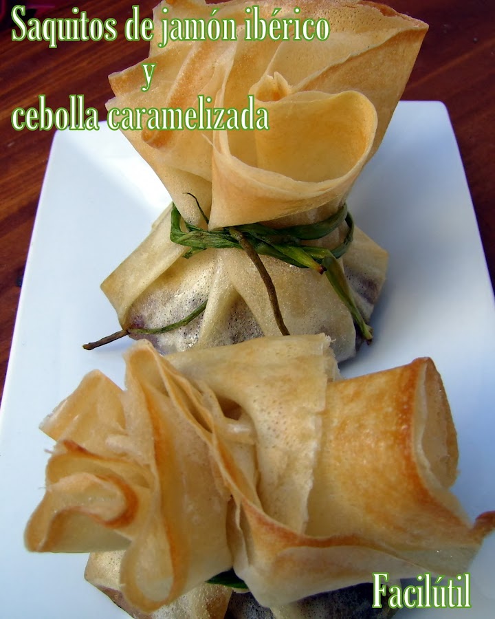 Saquitos-de-jamón-ibérico-y-cebolla-caramelizada