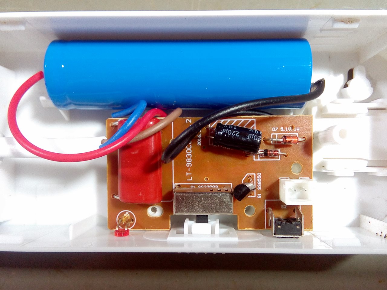 Luz de emergência de 30 LEDs por dentro Pakéquis