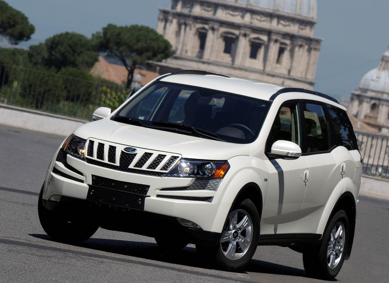 Mahindra XUV 500 Wallpapers