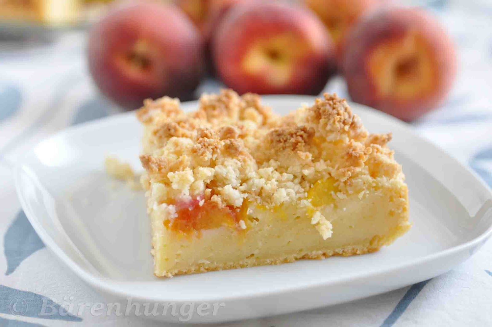 Bärenhunger: Pfirsich Kuchen mit Kokosstreusel