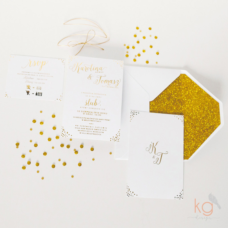 gold foil, konfetti, zaproszenie ślubne, błyszczący, pozłacane, złote, białe, delikatne, minimalistyczne, koperta z wyklejką, kropki, zimowe, letnie, oryginalne i nietypowe zaproszenia ślubne, boho, rustykalne, vintage, proste, delikatne, minimalistycze, pozłacane zaproszenia ślubne, zaproszenia gold foil, artystyczne, wyjątkowe, nietypowe, oryginalne, ręcznie robione, handmade, złote konfetti,kg design poligrafia, papeteria slubna, projekt ślubny zaproszeń, brokatowe zaporszenia