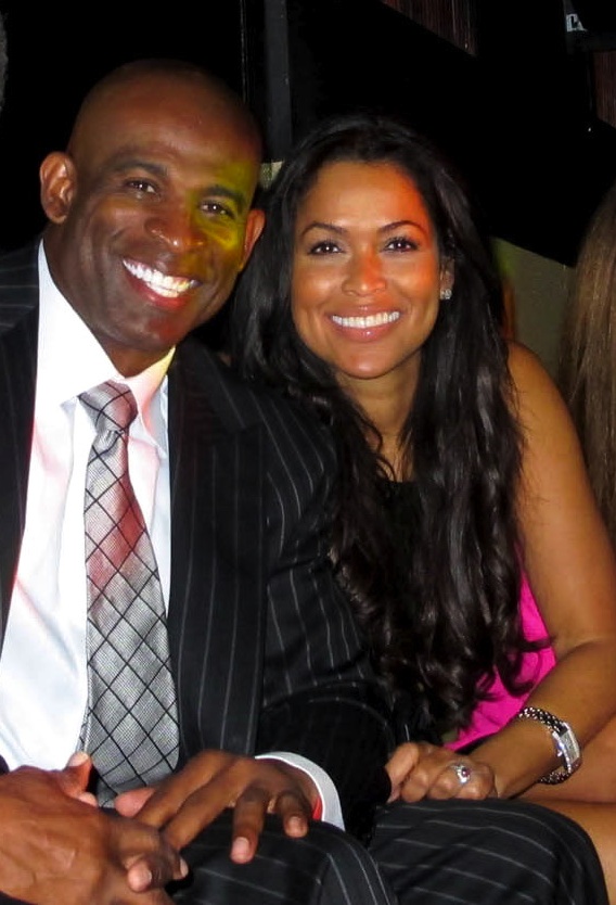 Tracey Edmonds Being Messy.