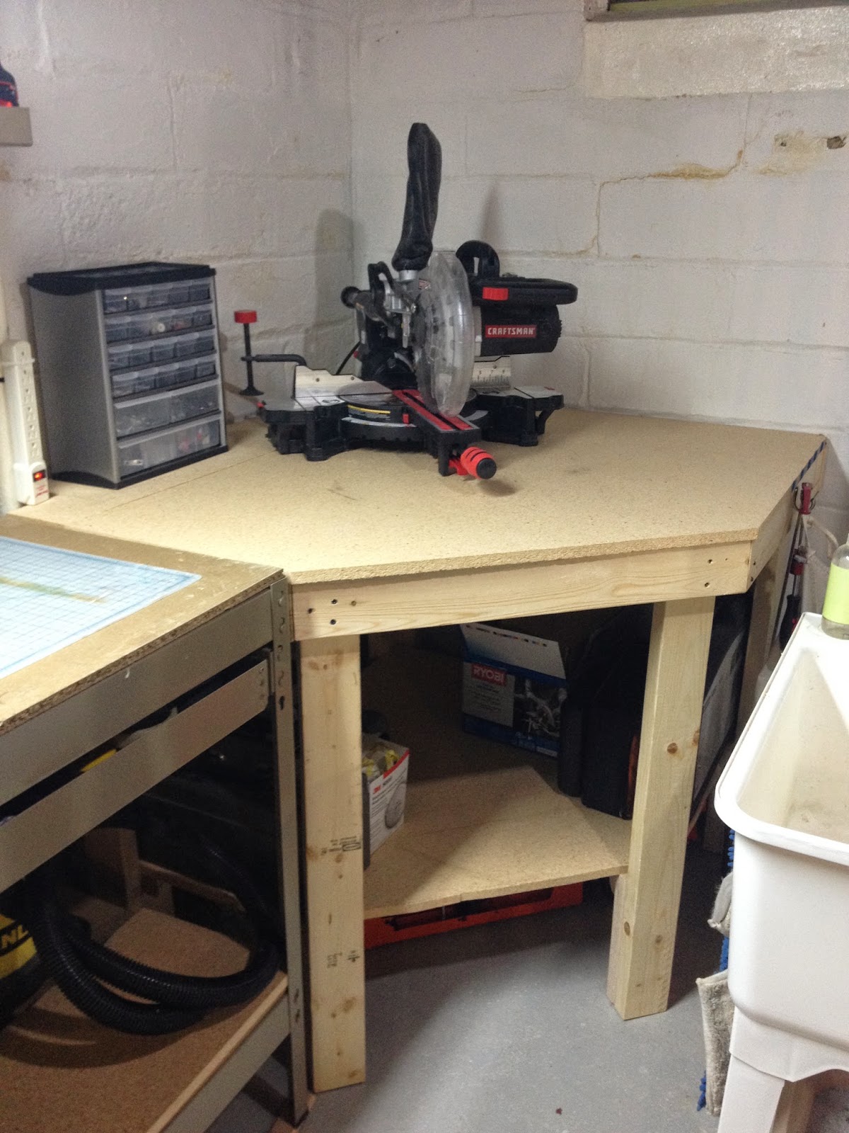 Kendal Lynn Designs DIY corner work bench