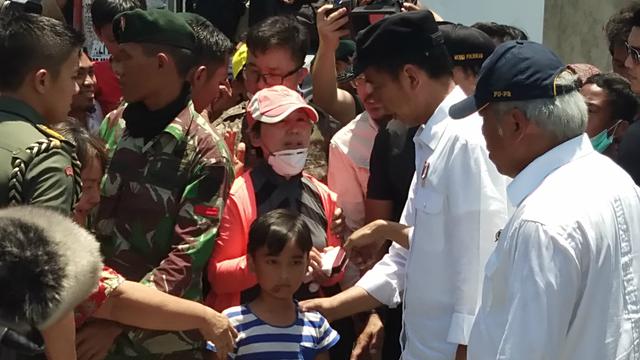25 PUISI GEMPA BUMI DAN TSUNAMI PALU DONGGALA 25 PUISI GEMPA BUMI DAN TSUNAMI PALU DONGGALA