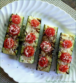 Italian Style Grilled Zucchini proves that grilling isn’t just for the main dish. This flavorful side dish comes together in minutes. | Recipe developed by www.BakingInATornado.com | #recipe #vegetable