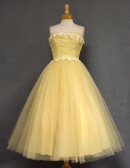 Prêt-à-Random: Vintage Dresses