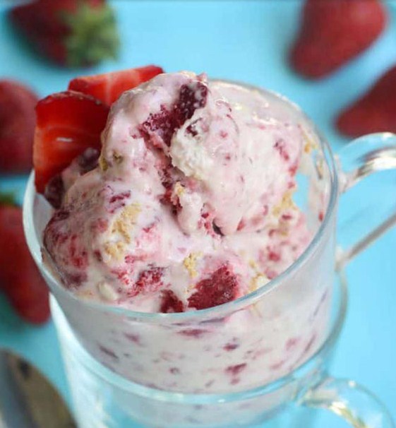 Strawberry Cheesecake Ice Cream Strawberry Cheesecake Ice Cream