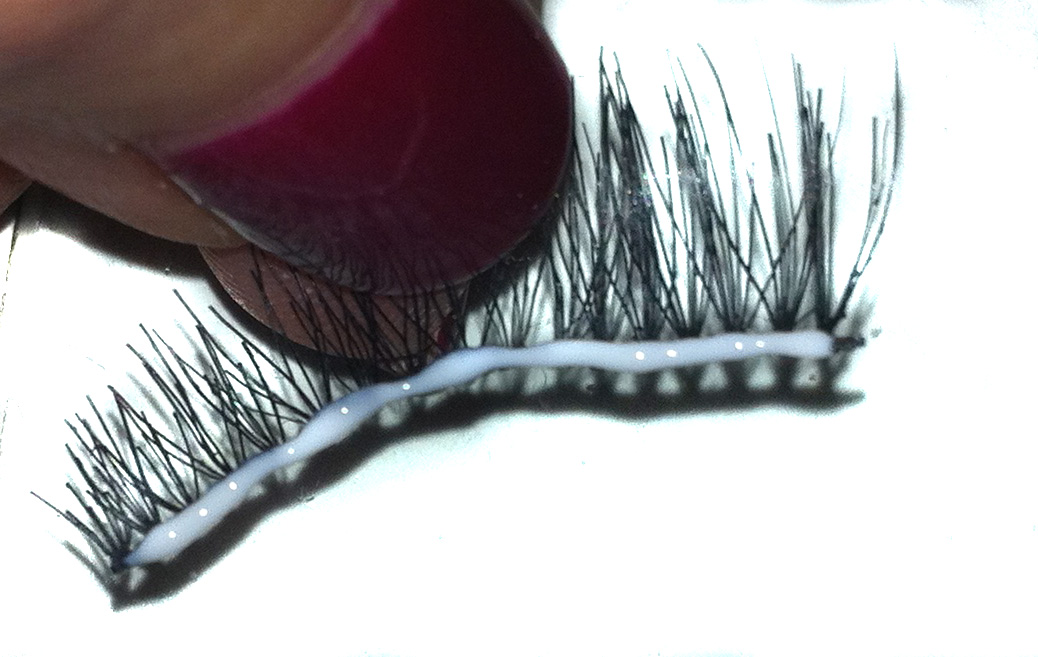 MakeupOfMine Fake eyelash tutorial and review of MAC fake eyelashes