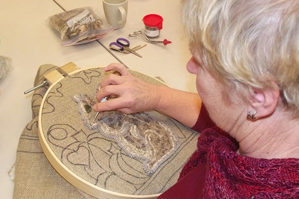 Rug Hooking - Beaconsfield Hooking Crafters Guild