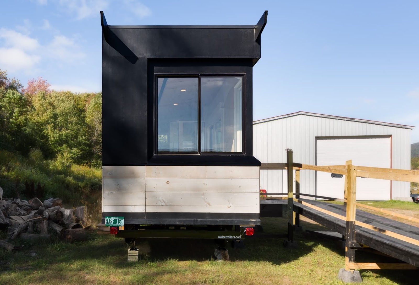wheel-pad-tiny-house-200-sq-ft-tiny-house-town
