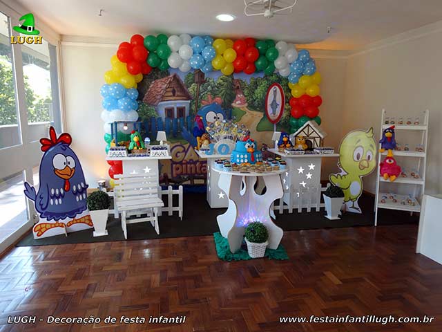 Decoração festa da Galinha Pintadinha - Provençal simples Decoração festa da Galinha Pintadinha - Aniversário infantil - mesa provençal decorada no Recreio - RJ