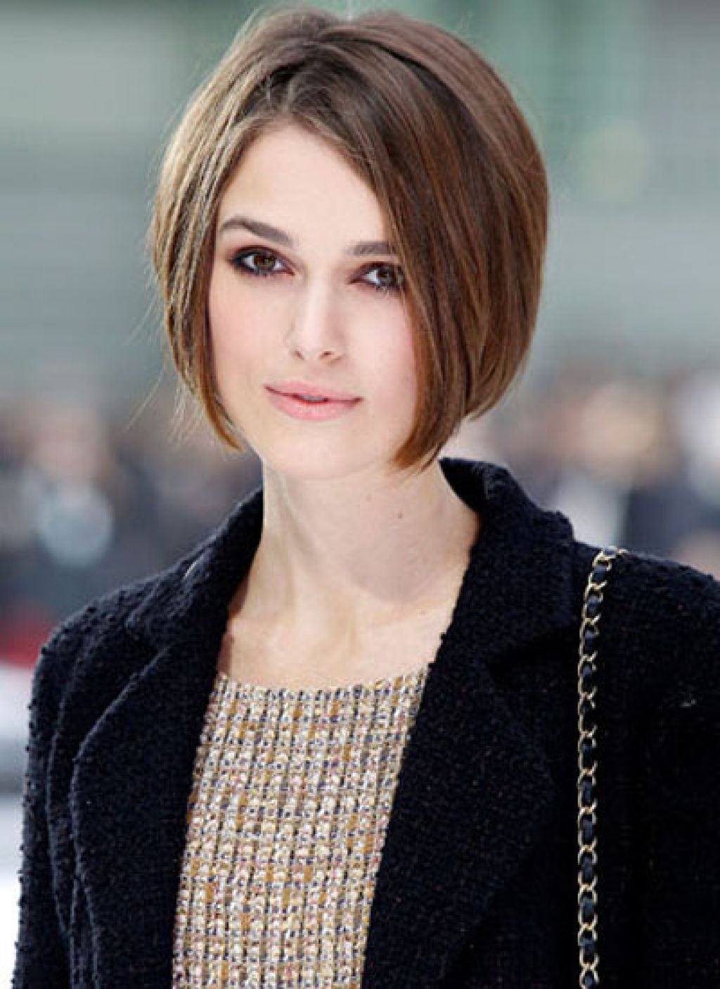 Chic Layered Bob Cut Chic Layered Bob Cut