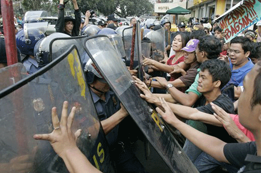 Simpleng Buhay: Rally: Perwisyo? o Nakakatulong Ba?