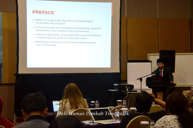 Bupati Emil Bicara Konsep Trenggalek Pada Konvensi UCLG ASPAC ke-7 di Surabaya.