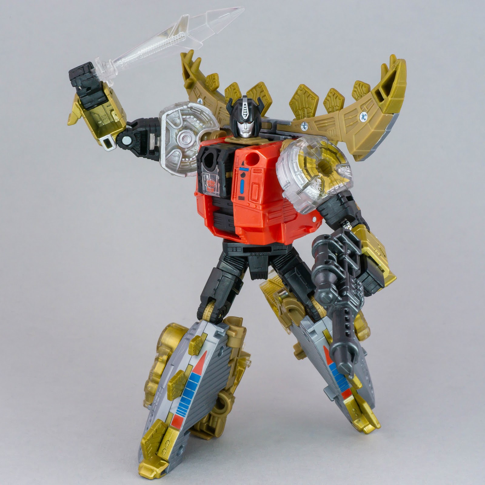 Transformers Power of the Primes Snarl robot mode posed 3