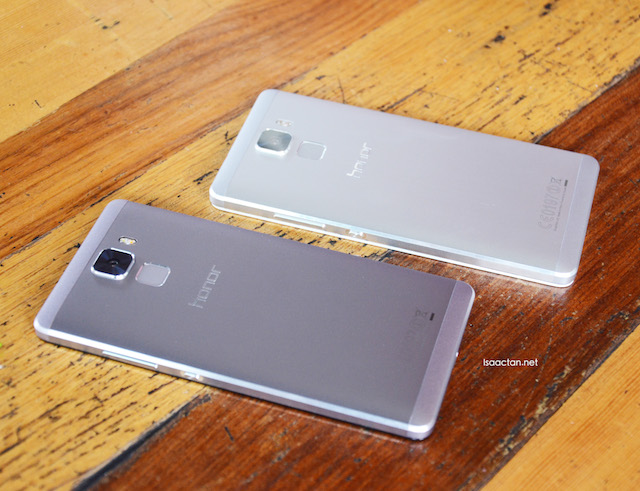 Two colours of honor 7, the Mystery Gray and Fantasy Silver