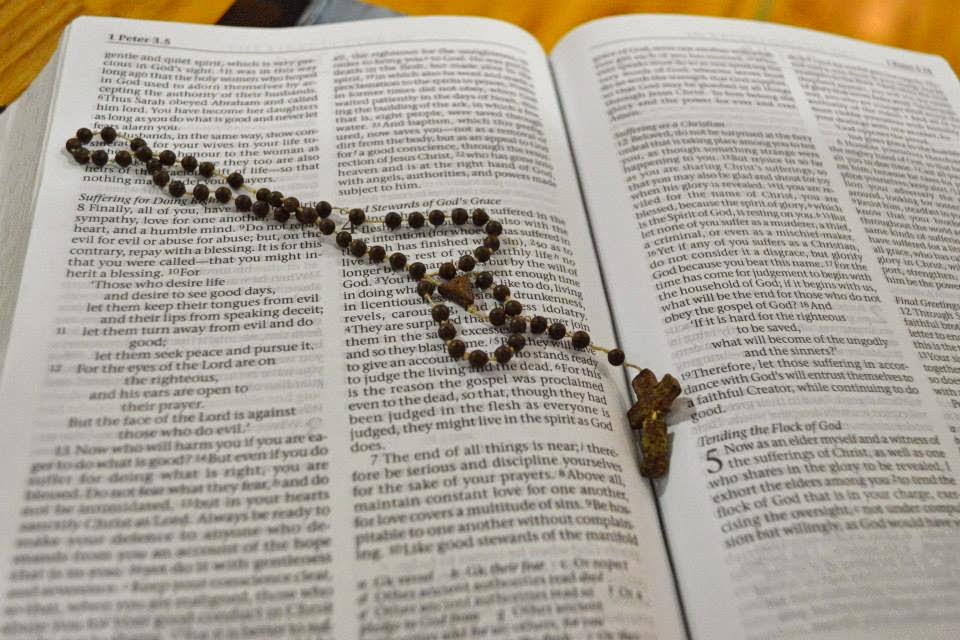 Fr Michael Shields ' Bible Bronislava's rosary Sept 2014 Anchorage USA