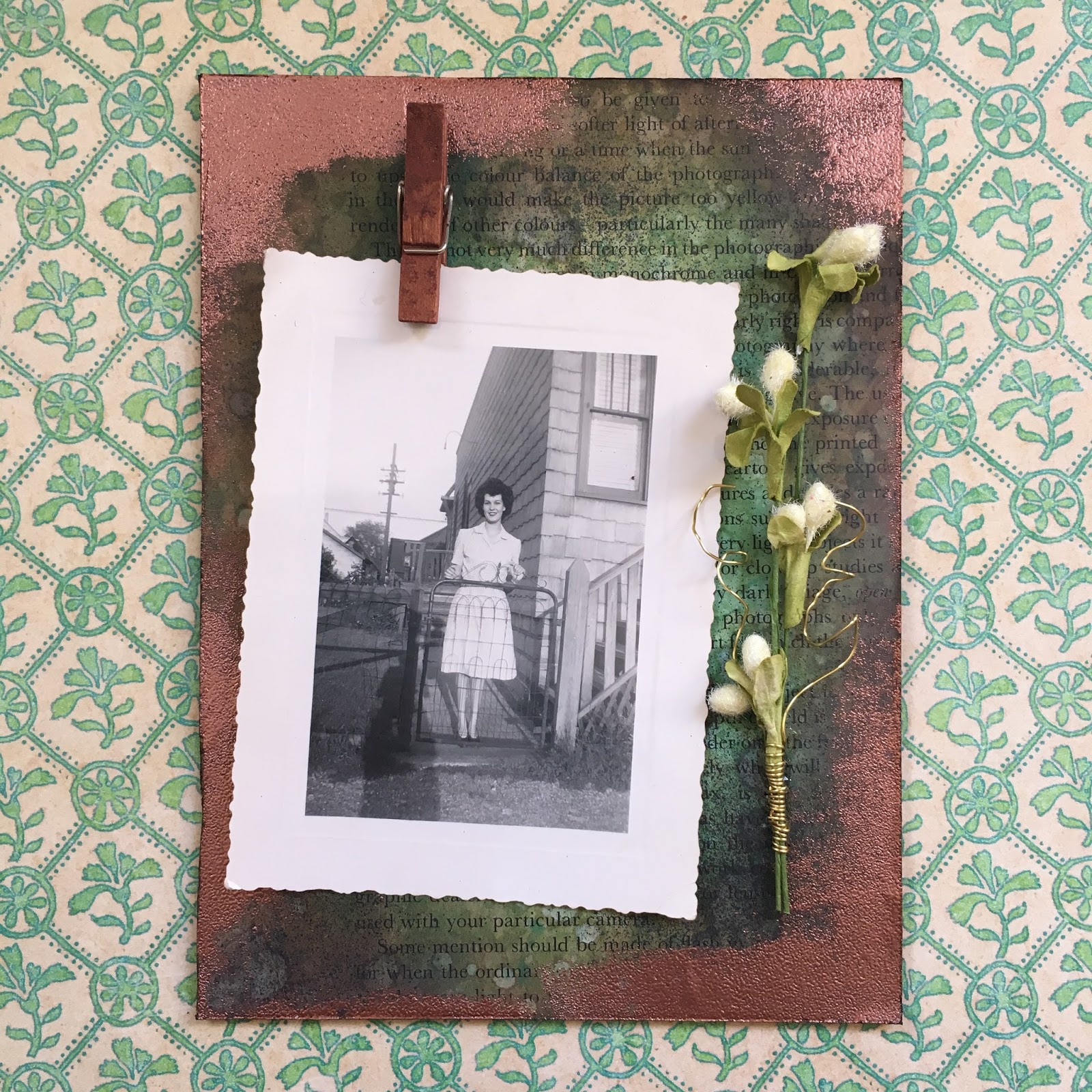 The Wonder Found Vintage Inspired Photo Clip Display